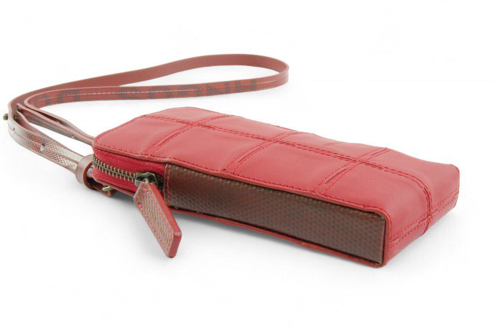 Sustainable leather phone bag by Elvis & Kresse