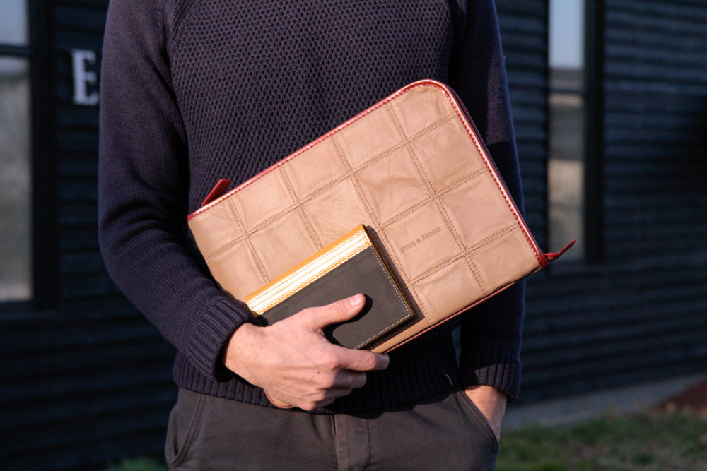 leather laptop case